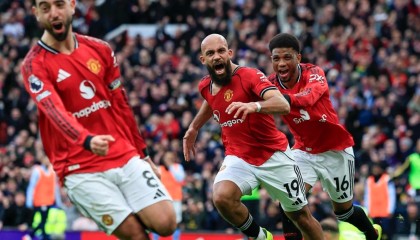 华体会app下载-英超最新积分战报：3大豪门都丢分，曼联逼近欧冠区，热刺被绝杀