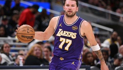 刚通网！魔术师：对东契奇的受伤感到难过 他MVP级别&amp;一阵是稳的