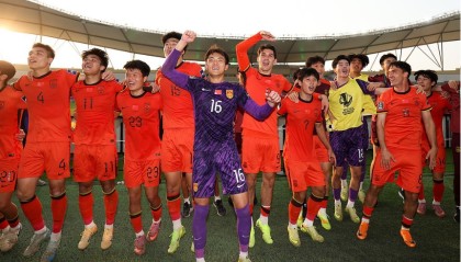 1-0爆冷？亚洲球迷挺中国队：34%夺冠！日本球迷：我们先丢球难了